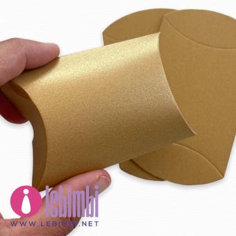 "Pillow Box", in cartoncino avana/dorato, misura 6.5*9*2.5cm - confezione da 10 pezzi